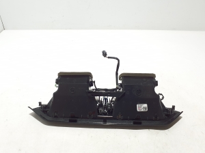 BMW i4 G26 (2022–2026) Salongi ventilatsioonirestid 5A04CE2 - 2