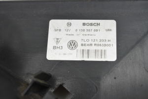 Volkswagen Touareg I (2002–2010) Dzesēšanas ventilators un tā daļas 7L0121207D - 3