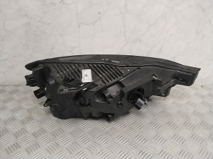 VOLVO XC60 (2017–2026) Phare avant 32420430 - 2