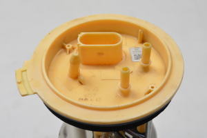 Volkswagen Golf VI (2008–2013) Kütusepump paagis 1K0919050AB - 2