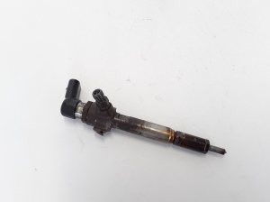  Fuel injector 