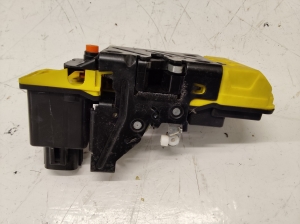 VOLVO XC90 (2002–2014) Rear side door lock 30699754 - 2