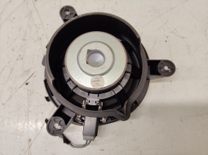 VOLVO XC90 (2002–2014) Rear side door speaker 30797138 - 3