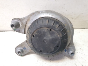 Mercedes Benz E-Class W213 (2017–2026) Motorlager A2132400600