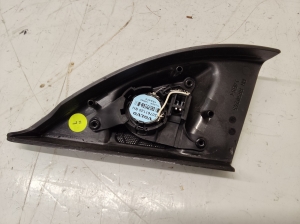 VOLVO XC90 (2002–2014) Speaker 30761130 - 3