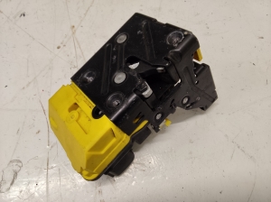 VOLVO XC90 (2002–2014) Front door lock 30669749 - 3