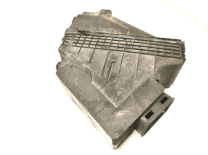 BMW 5 SERIES F10 (2010–2017) Luftfiltergehäuse 8519129 - 5