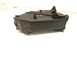 BMW 5 SERIES F10 (2010–2017) Luftfiltergehäuse 8519129 - 6