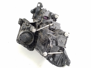 Skoda Kodiaq (2017–2026) Esituli 566941016E - 7