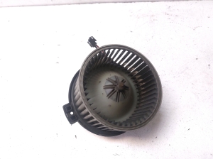 Mercedes Benz ML-Class 163 (1998–2005) Salongi puhuri mootor AA2464608970 - 2
