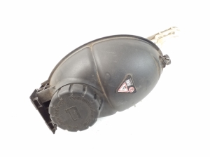 Coolant reservoir - A2045000549