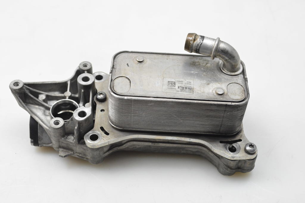 Mercedes Benz E-Class W212 (2009–2015) Õlifiltri korpus A6511801310 Mercedes Benz E-Class W212 (2009–2015) Õlifiltri korpus A6511801310