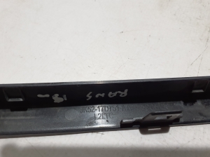 Land Rover Range Rover IV (2012–2026) Front bumper trim strip JK5217D751AA - 3