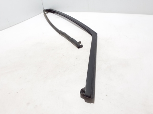 Land Rover Range Rover IV (2012–2026) Priekšējo durvju stikla ārējā līste LR034039 - 4