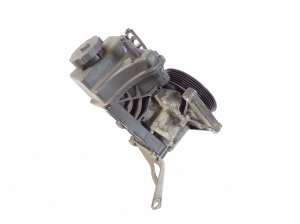 Mercedes Benz E-Class W207 (2009–2017) Roolivõimendi pump A0064662601 - 2