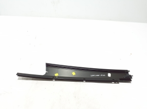 Land Rover Range Rover IV (2012–2026) Rear side door outer window molding LR034047 - 4