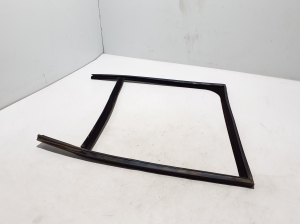 Land Rover Range Rover IV (2012–2026) Tagumise küljeukse tihend uksel JK5225767A - 2