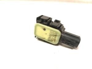 Mazda CX-3 (2015–2026) Parksensor hinten GMC867UC1 - 4