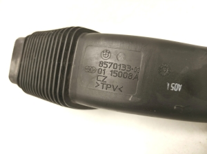 BMW 5 SERIES F10 (2010–2017) Õhu sisselaske voolik 8570133 - 4
