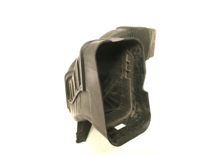 BMW 5 SERIES F10 (2010–2017) Õhu sisselaske voolik 8570133 - 6