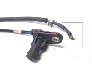 TOYOTA Avensis T25 (2003–2008) ABS-Sensor vorne 956702W000 - 2