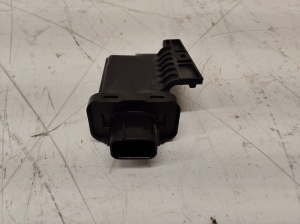 TOYOTA RAV 4 A3 (2005–2012) Cita priekšējo durvju detaļa 8999130040 - 3
