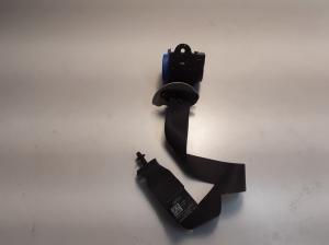 Rear seat belt - EM2BU611B51