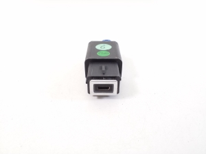 Peugeot 408 crossover I (2021–2026) USB port 98483947VV - 2
