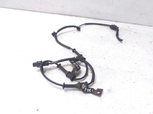 Hyundai i30 (2011–2017) ABS-Sensor vorne 59810A6300 - 2