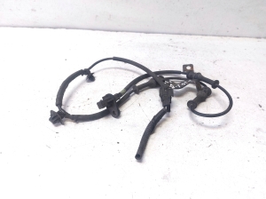 Hyundai i30 (2011–2017) ABS-Sensor vorne 59810A6300 - 3