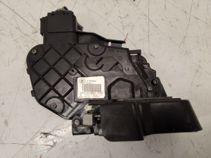 VOLVO XC60 (2008–2017) Rear side door lock 31253920 - 2