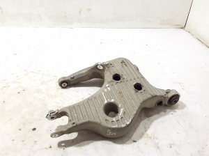 Land Rover Range Rover IV (2012–2026) Tagumine õõtshoob LR098766 - 3