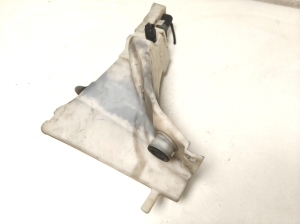 Jaguar XF (2008–2016) Front washer fluid reservoir - 4