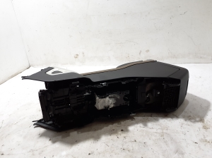 Land Rover Range Rover IV (2012–2026) Keskkonsool LR099685 - 4