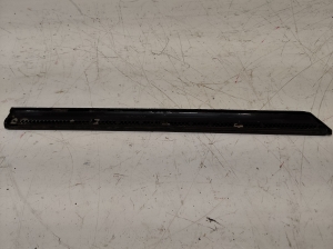 Volkswagen Passat B7 (2010–2014) Tagumise küljeukse liist 3AA854949 - 2