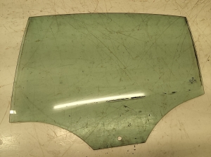 Rear side door glass - 43R00082