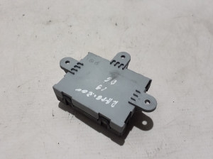 Land Rover Range Rover IV (2012–2026) Rear side door control unit JPLA14D619CA - 2