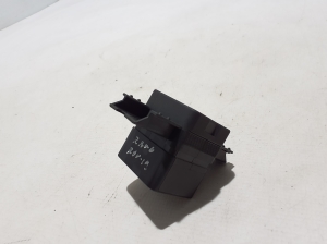 Land Rover Range Rover IV (2012–2026) Sonstige Steckdose JPLA14F724BB - 2