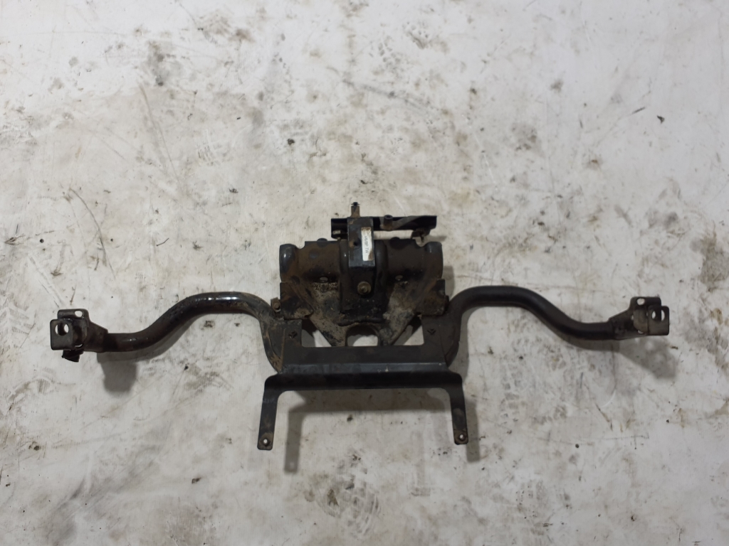 Land Rover Range Rover IV (2012–2026) Pukseerimisaas LR038820 Land Rover Range Rover IV (2012–2026) Pukseerimisaas LR038820
