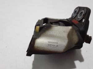 VOLVO XC90 (2015–2024) Engine mount 32137494 - 3