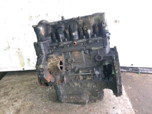 Mercedes Benz 100 631 (1981–1996) Motor 616983 - 6