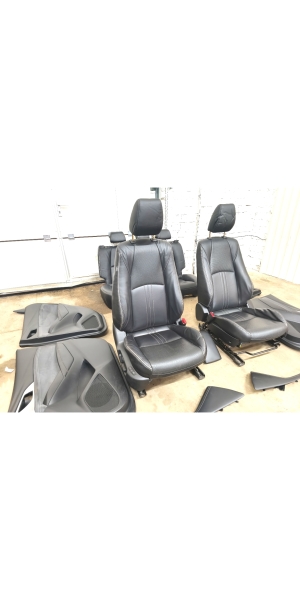 Mazda CX-3 (2015–2026) Salong ja selle osad - 2