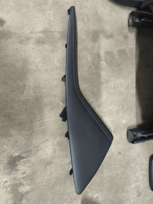 Mazda CX-3 (2015–2026) Salong ja selle osad - 4