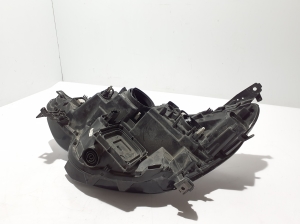 Scheinwerfer vorne - 260102555R