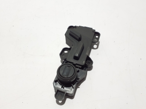 VOLVO XC90 (2015–2024) Sitzverstellschalter 31419929 - 4