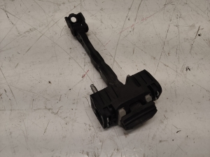 VOLVO XC60 (2008–2017) Front door check 31298466 - 3