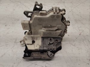 AUDI A4 B8 (2007–2016) Rear side door lock 8K0839015C - 4