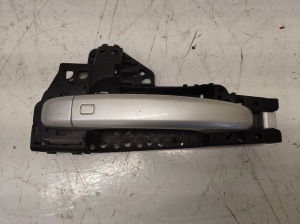 Rear side door exterior handle - 8T0837885B