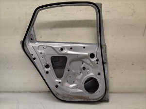 AUDI A4 B8 (2007–2016) Rear side doors 8K0839065819 - 3