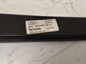 AUDI A4 B8 (2007–2016) Priekšējo durvju logu pacēlājs 8K0837461 - 2